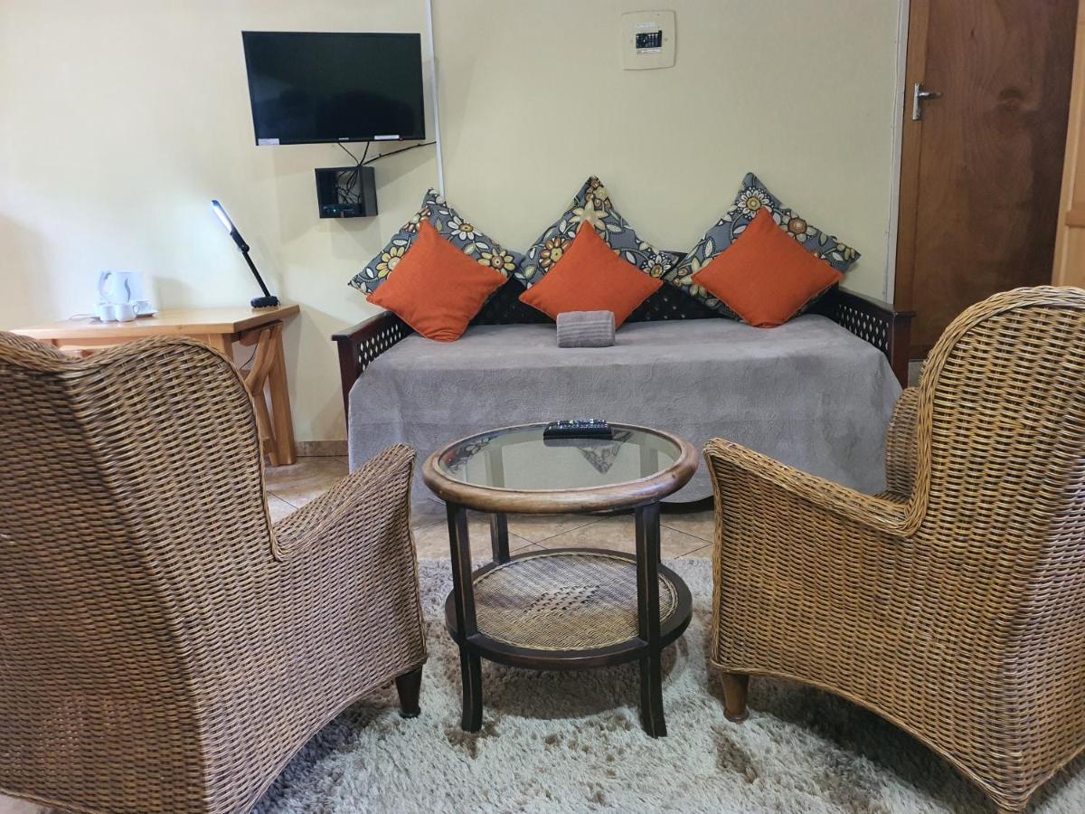 ماليلين Selati 103 Guest Cottages المظهر الخارجي الصورة