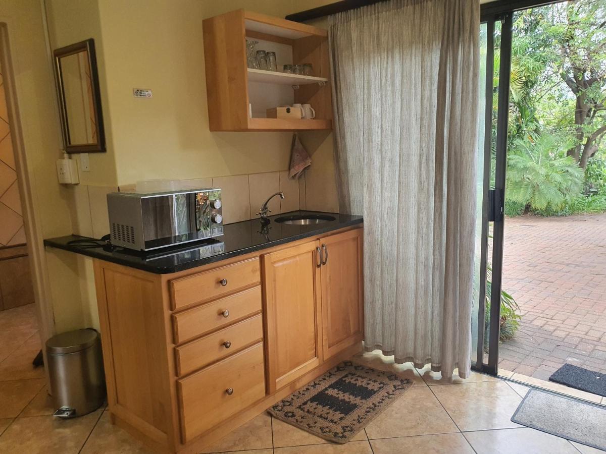 ماليلين Selati 103 Guest Cottages المظهر الخارجي الصورة