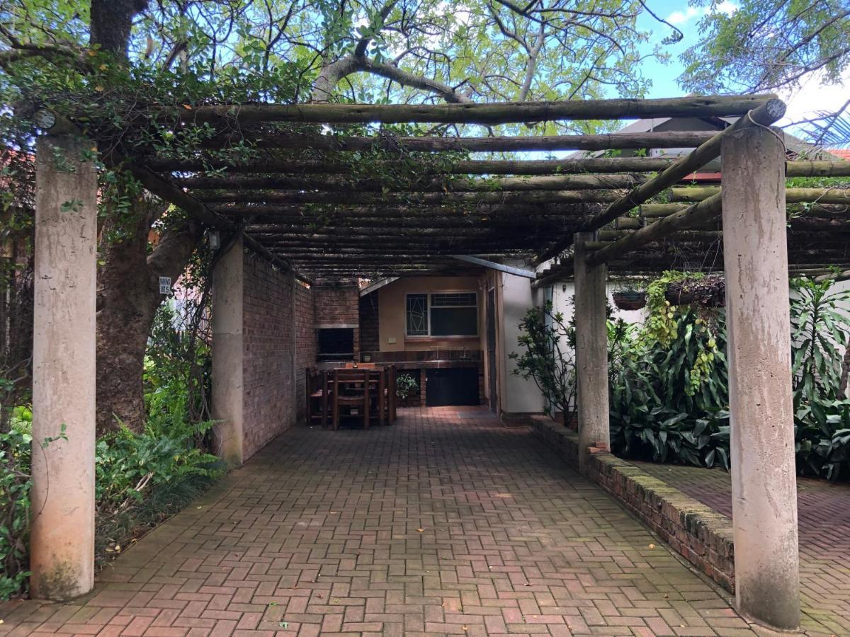 ماليلين Selati 103 Guest Cottages المظهر الخارجي الصورة